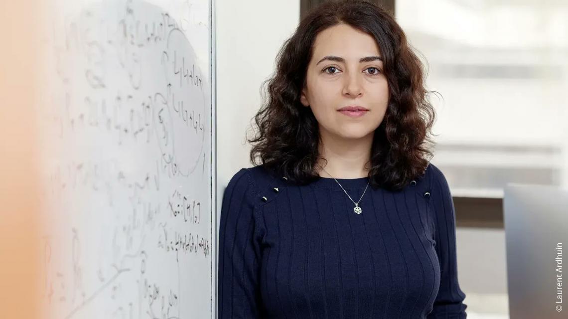 Prix Irène Joliot-Curie 2022 "Jeune femme scientifique" pour la chercheuse Nina Hadis Amini - CentraleSupélec - L2S