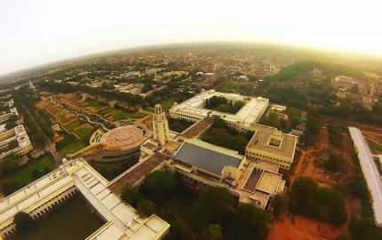 Communiqué de presse 20 août 2025 CentraleSupélec ouvre un bachelor “Computer Science et IA” avec Birla Institute of Technology and Science de Pilani (Inde)